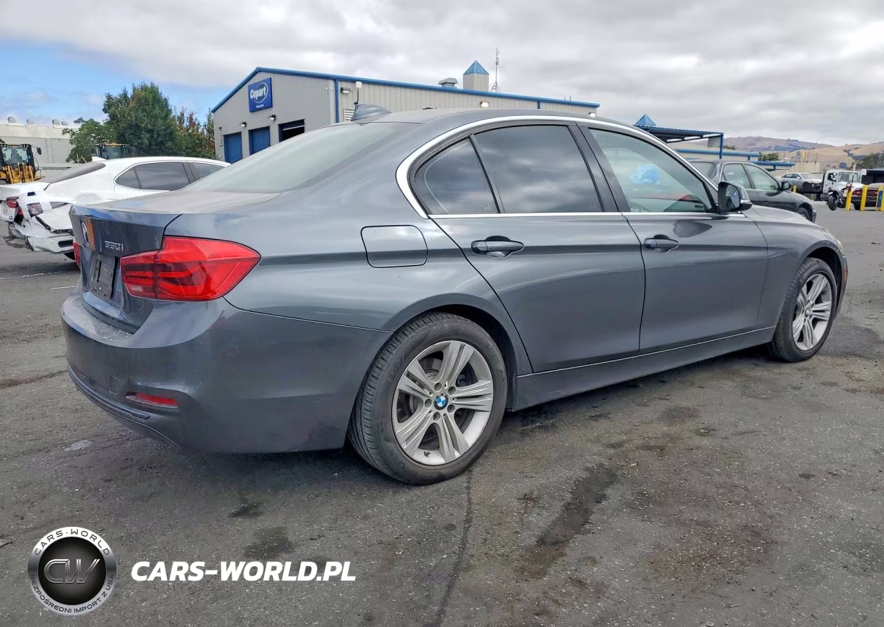 2018 BMW 330 I VIN:WBA8B9C50JAE22466 - 3