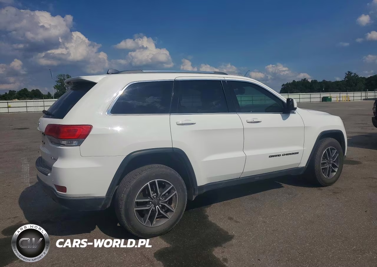 2019 Jeep Grand Cherokee Laredo VIN:1C4RJFAG2KC750519 - 3