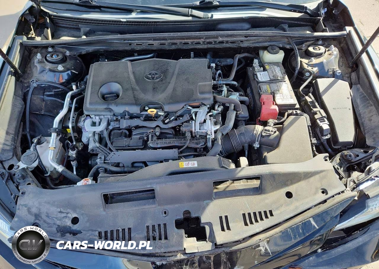 2018 Toyota Camry Le VIN:4T1B11HK8JU053374 - 11