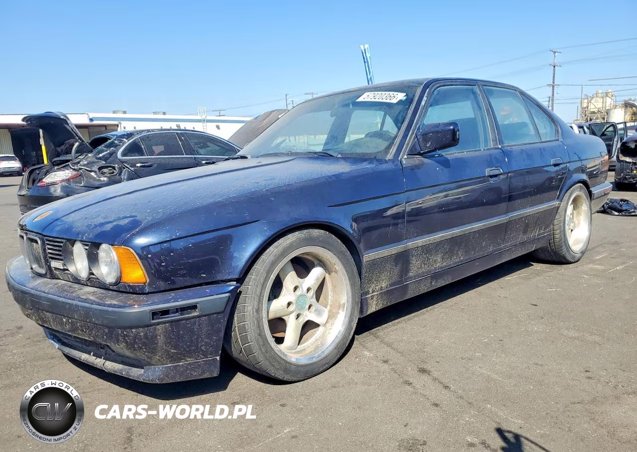 1992 BMW M5