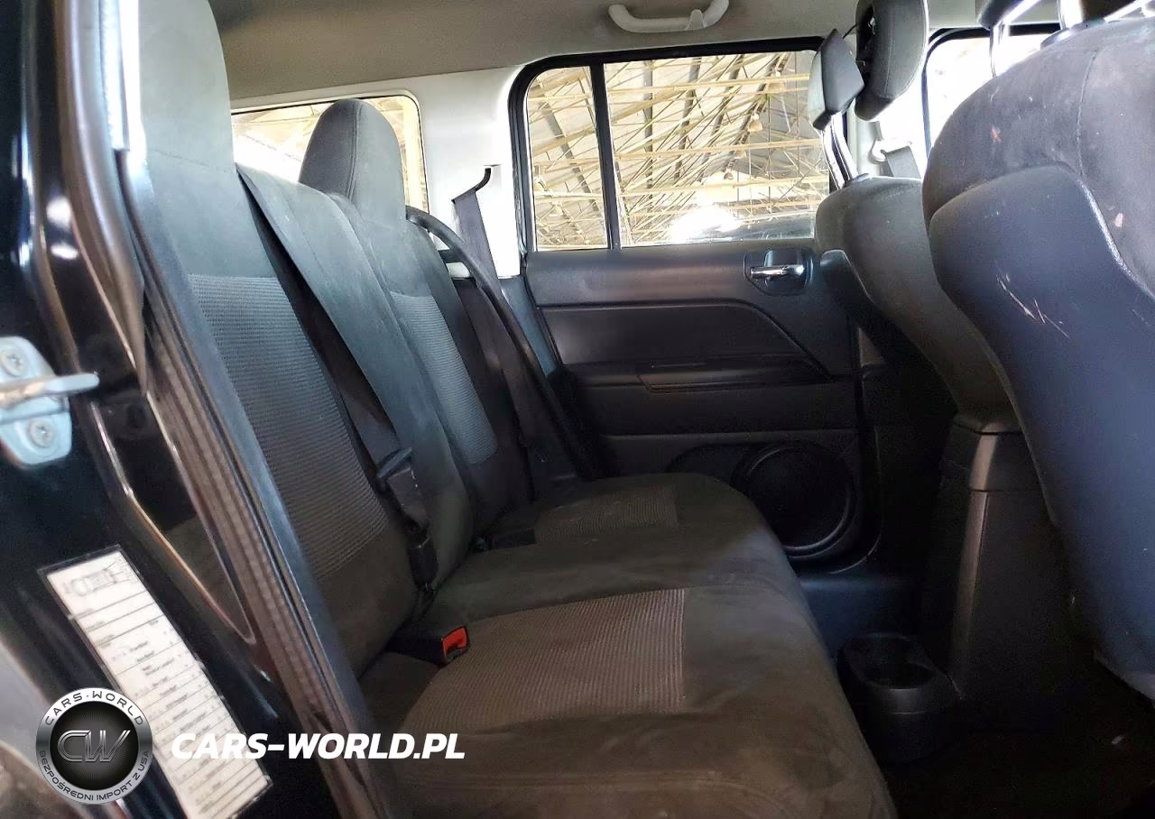2017 Jeep Patriot Latitude VIN:1C4NJPFB4HD183878 - 10