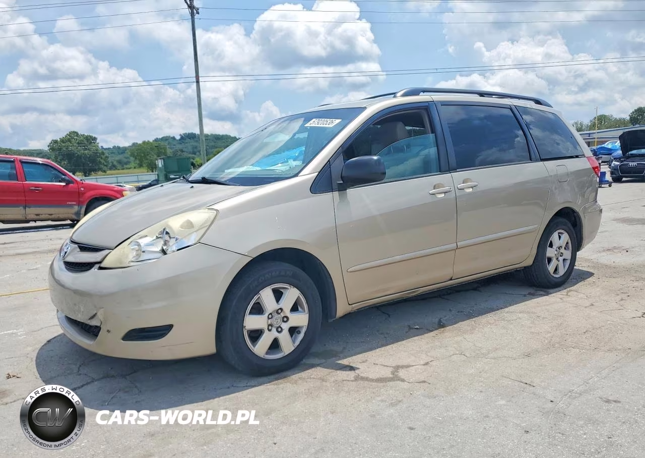 2007 Toyota Sienna Le 8-Passenger