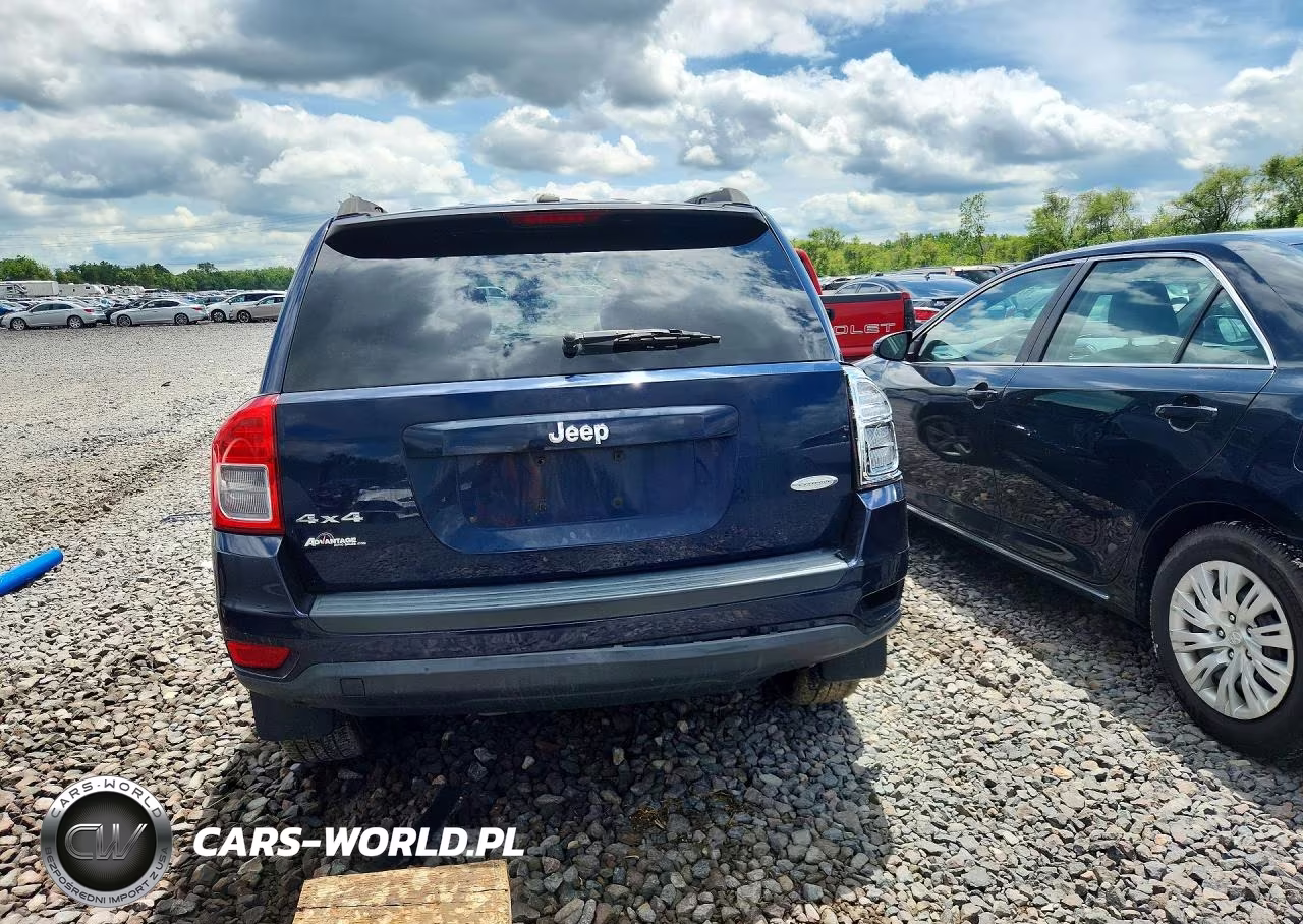 2012 Jeep Compass Latitude VIN:1C4NJDEB9CD577627 - 6
