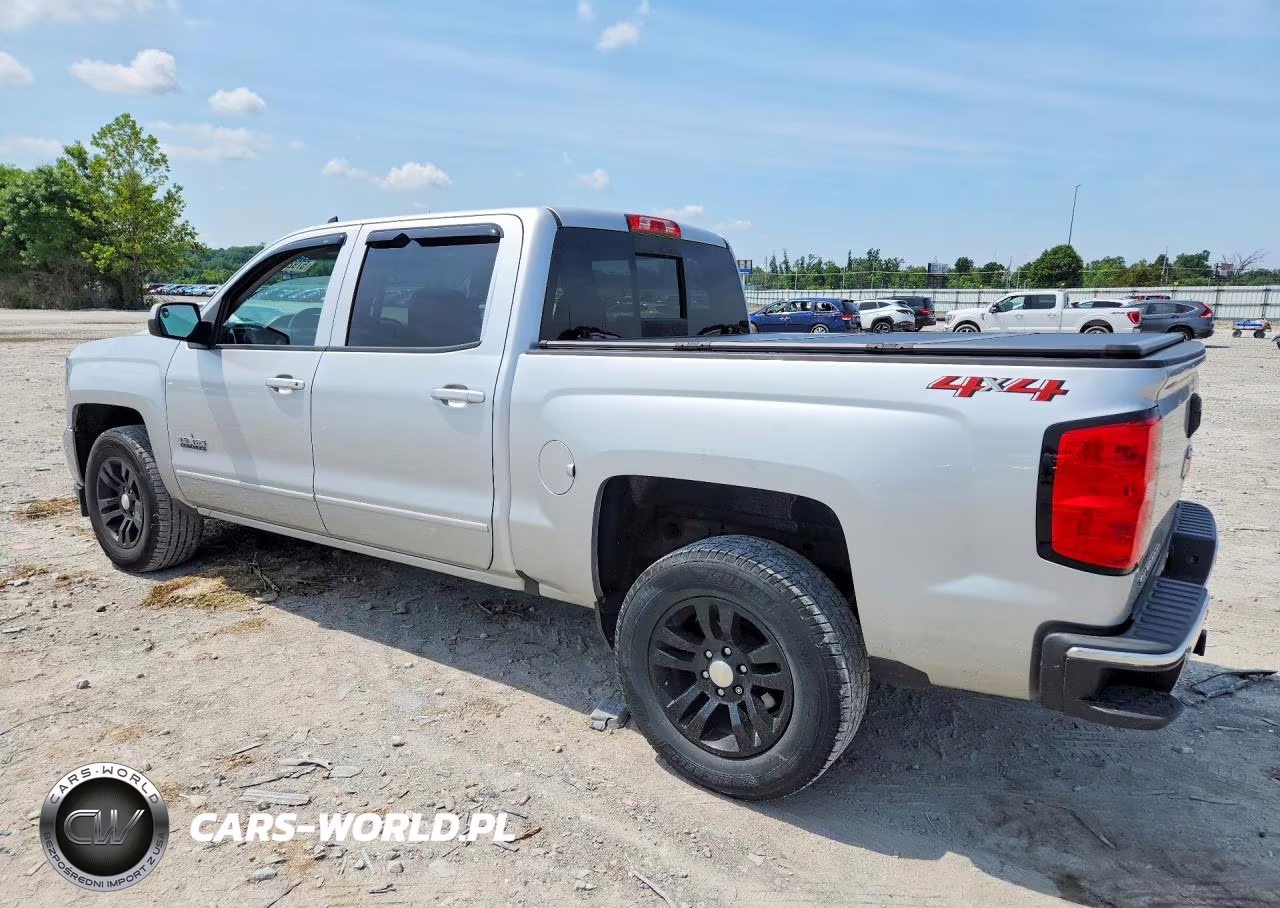 2018 Chevrolet Silverado K1500 Lt VIN:3GCUKREC7JG413887 - 2