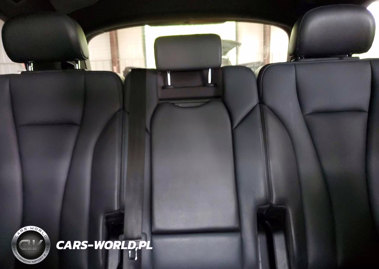 2018 Audi Q7 Premium Plus VIN:WA1LAAF71JD033730 - 10