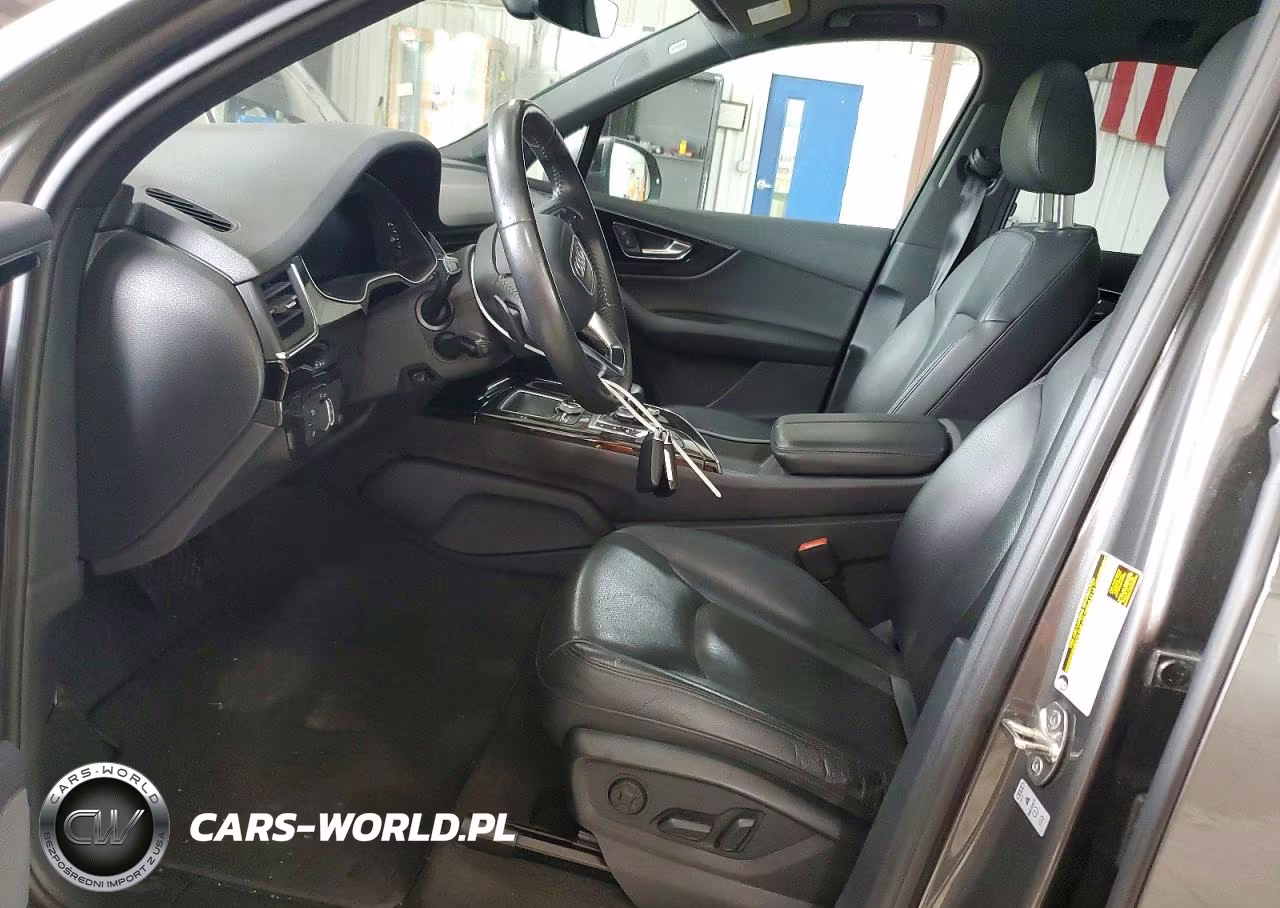 2018 Audi Q7 Premium Plus VIN:WA1LAAF71JD033730 - 7