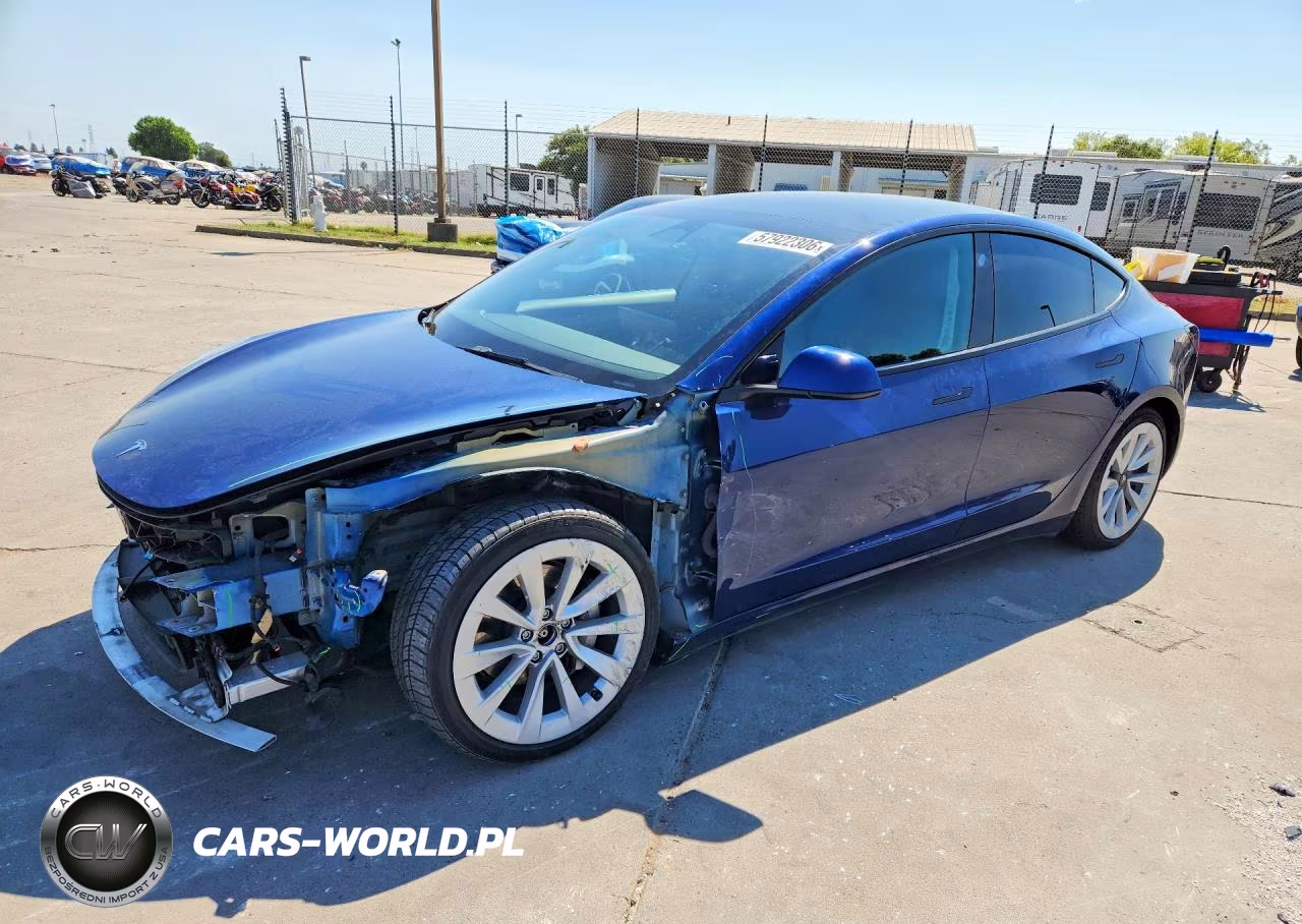 2022 Tesla Model 3 – zdjęcie 1 z 13