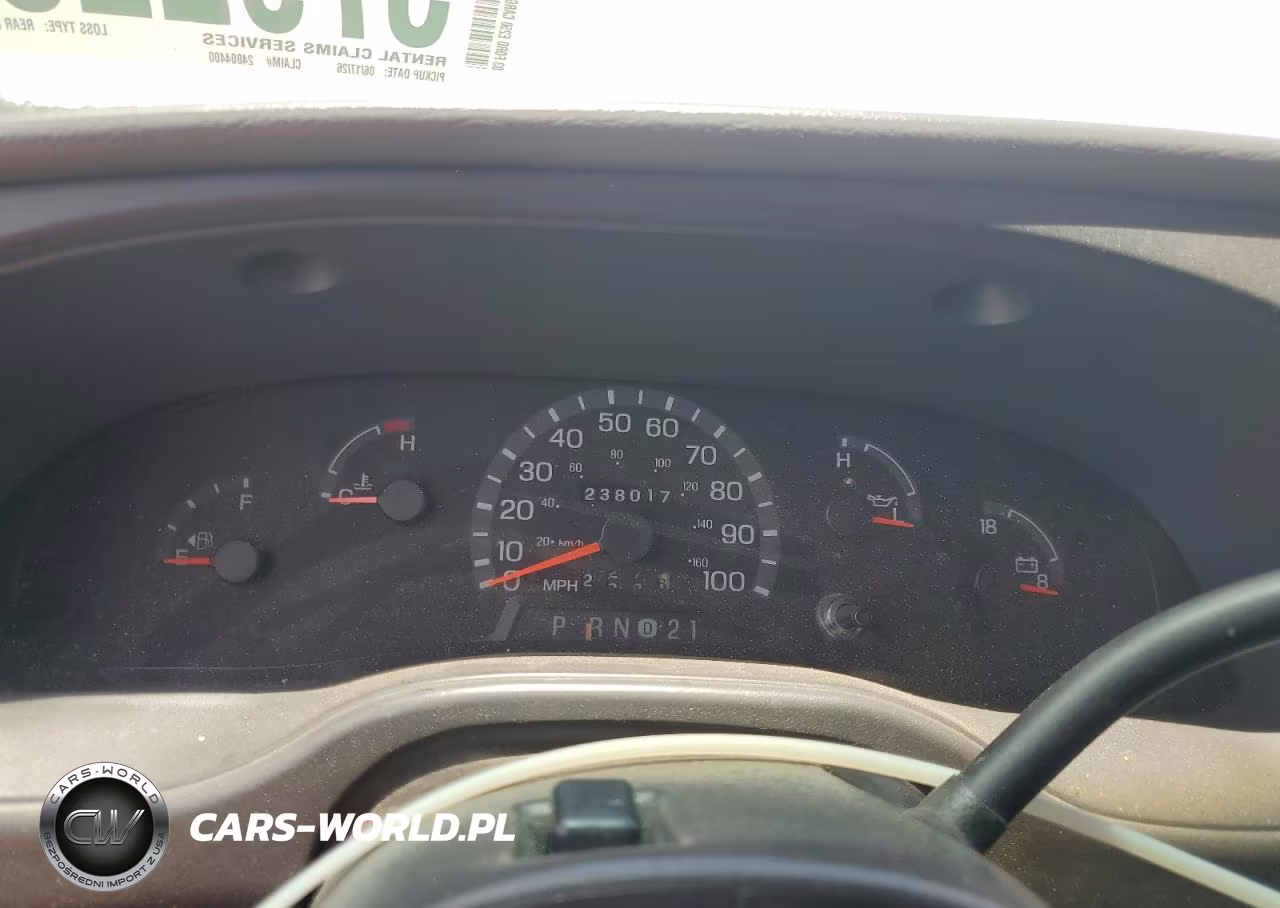 2003 Ford E250 Delivery Van VIN:1FTNE24233HB67084 - 9