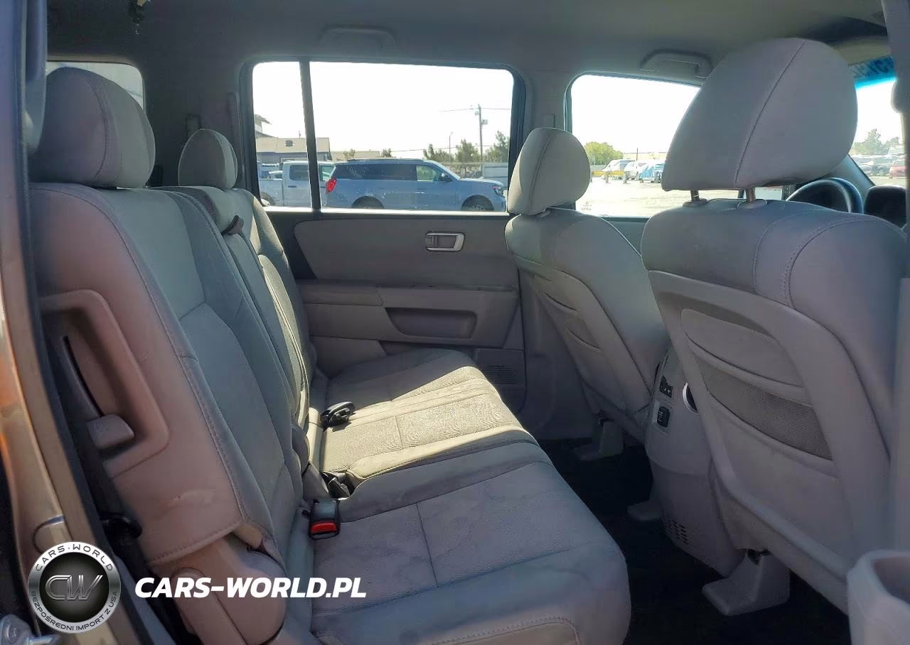 2011 Honda Pilot Lx VIN:5FNYF3H23BB025651 - 10