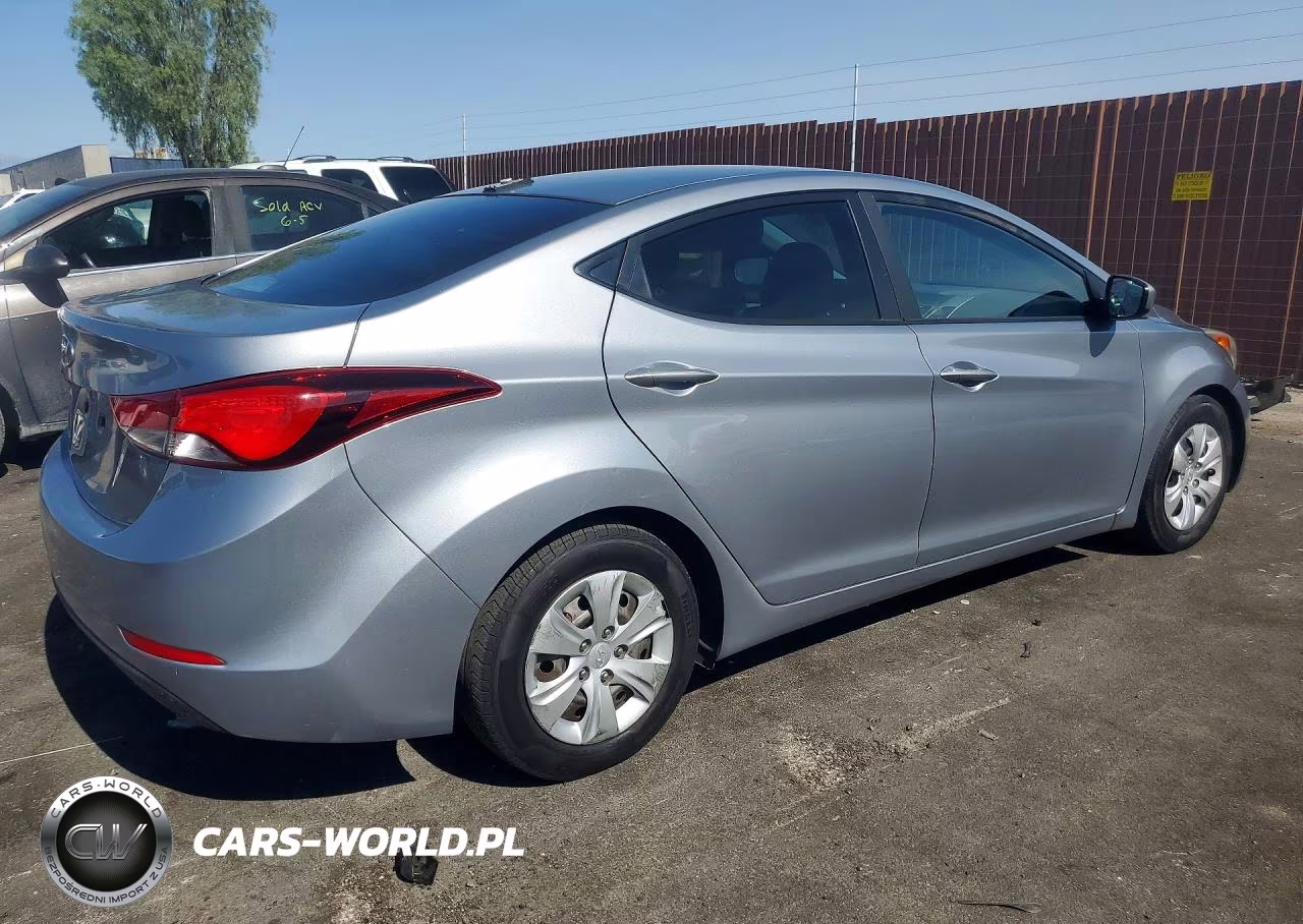 2016 Hyundai Elantra Se VIN:5NPDH4AE6GH676073 - 3