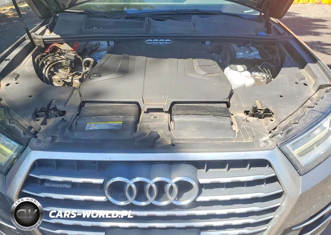 2017 Audi Q7 Premium Plus VIN:WA1LHAF70HD046474 - 11