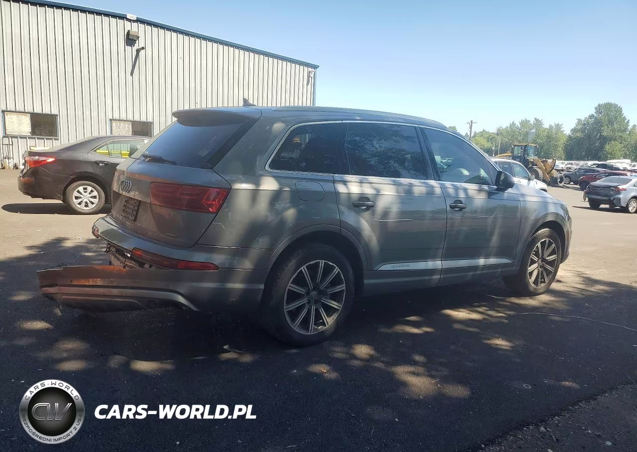 2017 Audi Q7 Premium Plus VIN:WA1LHAF70HD046474 - 3
