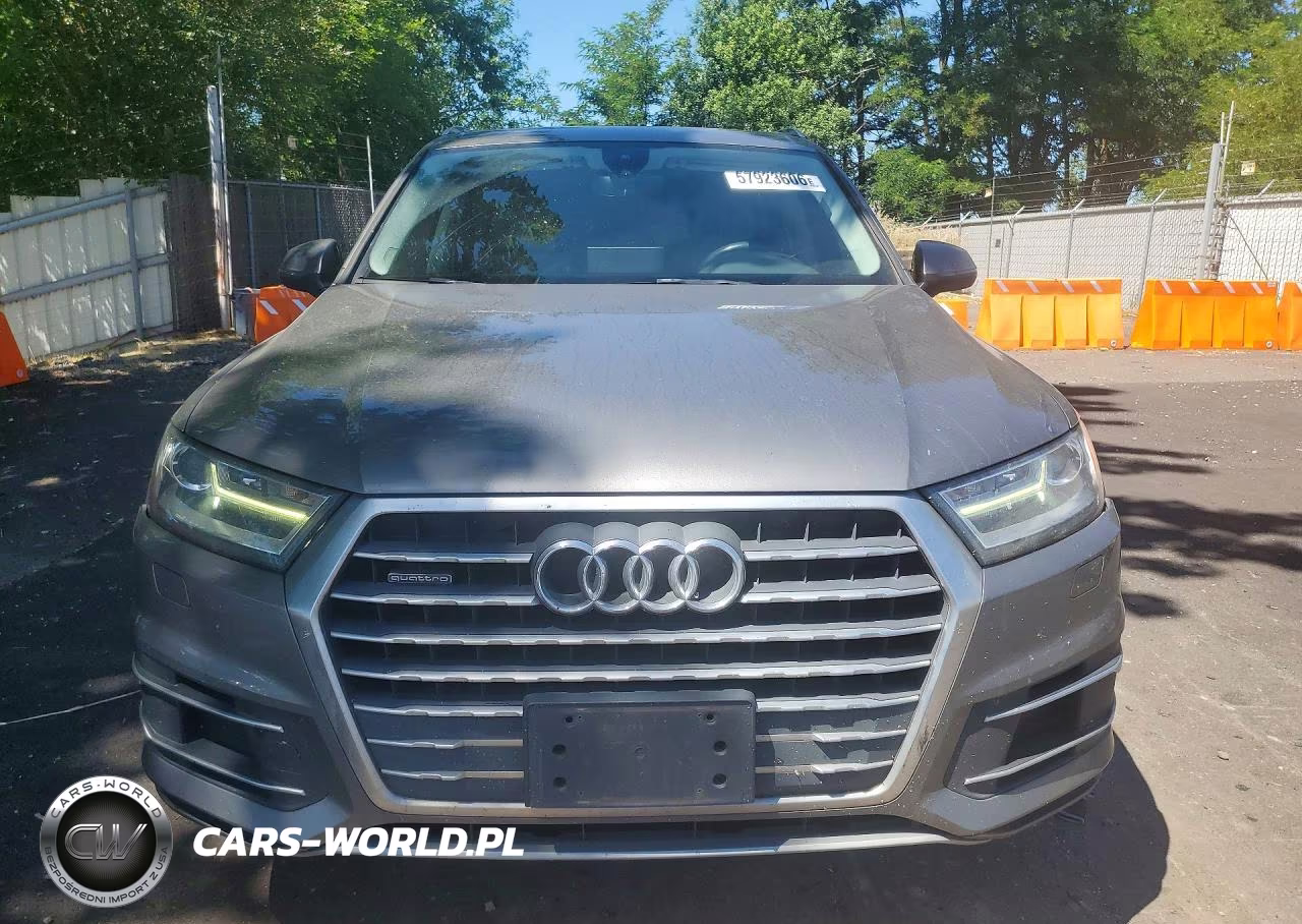 2017 Audi Q7 Premium Plus VIN:WA1LHAF70HD046474 - 5