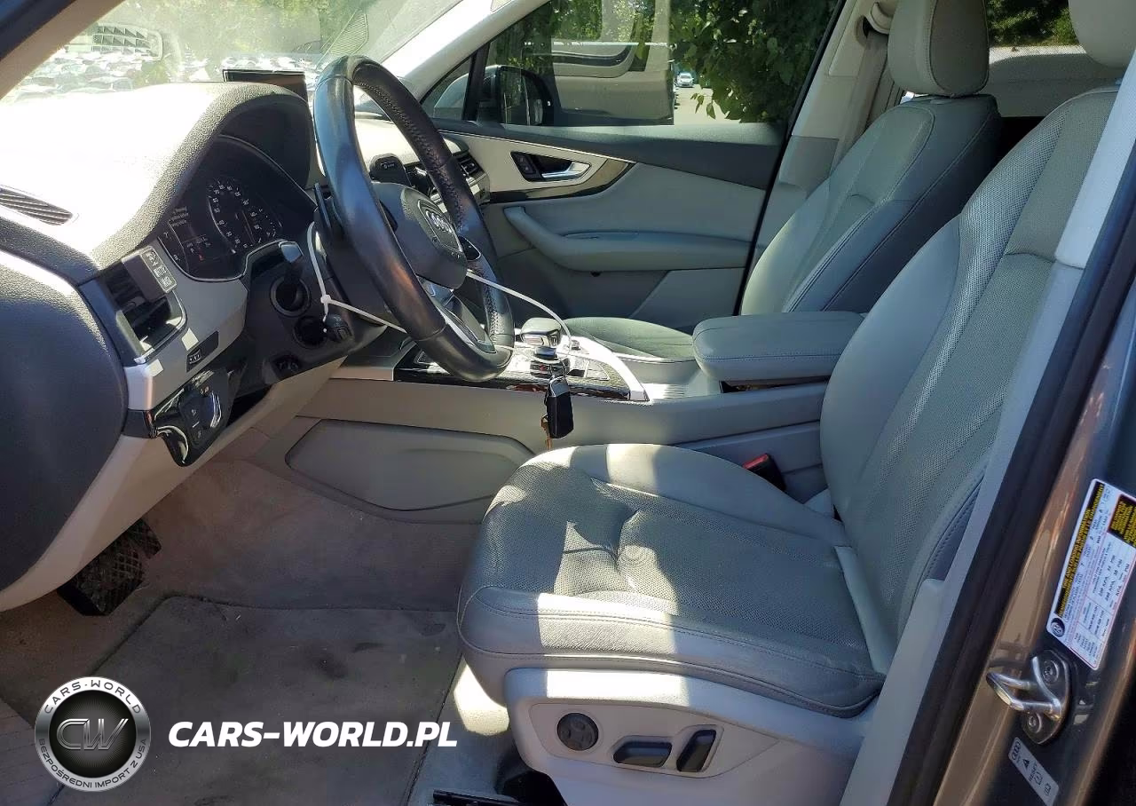 2017 Audi Q7 Premium Plus VIN:WA1LHAF70HD046474 - 7