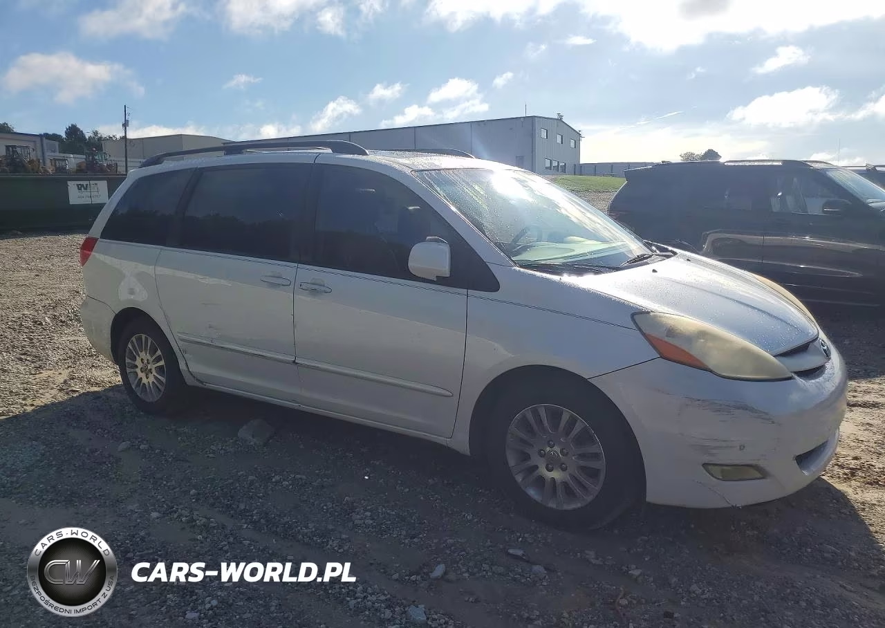 2010 Toyota Sienna Xle VIN:5TDYK4CC3AS314704 - 4