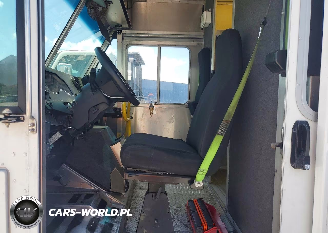 2023 Ford Econoline E450 Super Duty Commercial Stripped Chassis VIN:1FC3E4KK2PDD04423 - 5