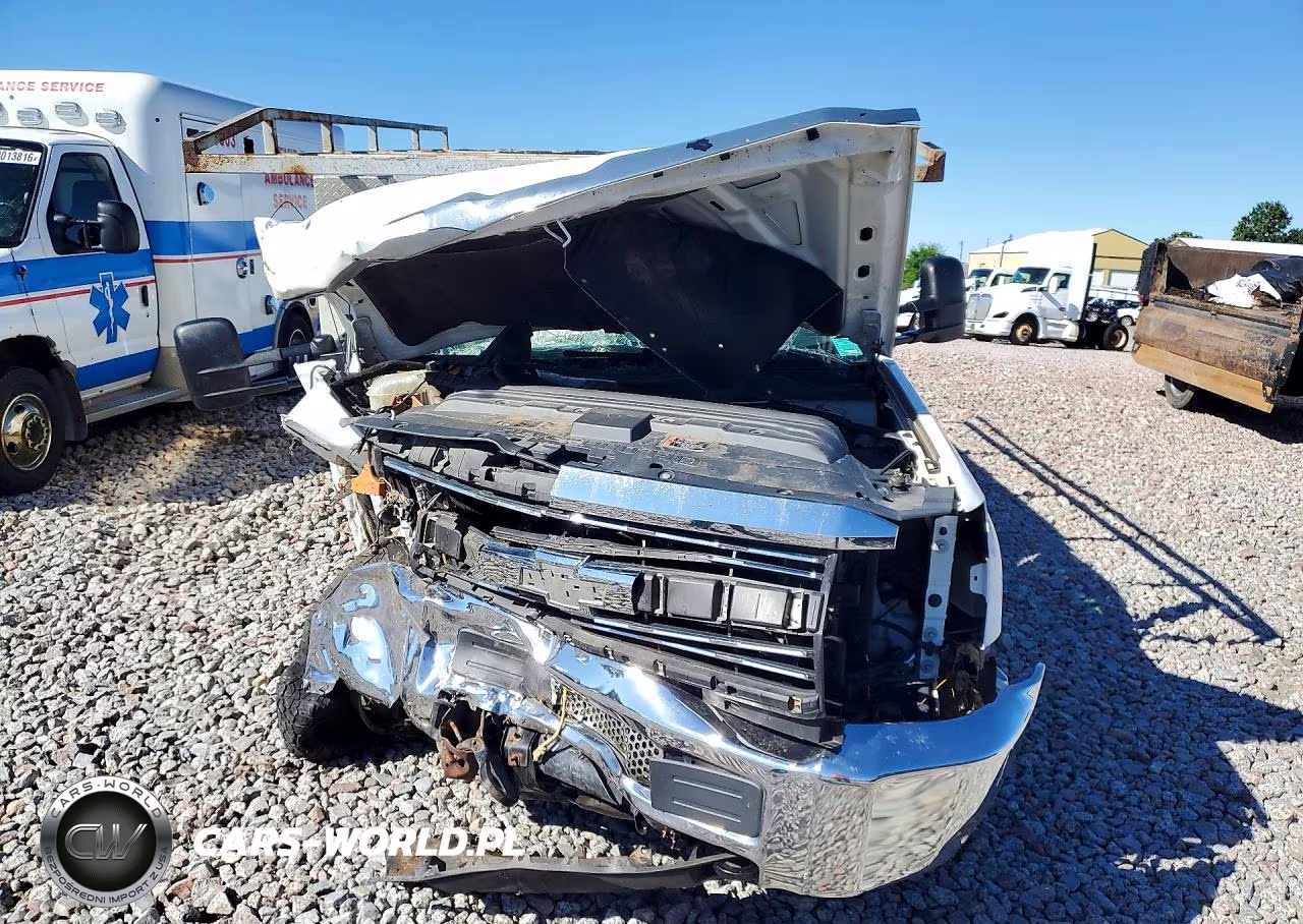 2015 Chevrolet Silverado K3500 VIN:1GB3KYC85FF148596 - 5