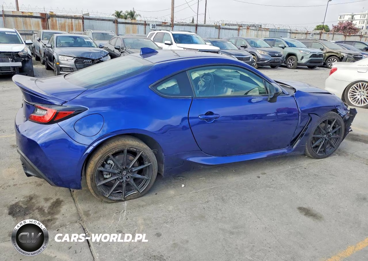 2025 Toyota Gr 86 VIN:JF1ZNBE12S9755953 - 3