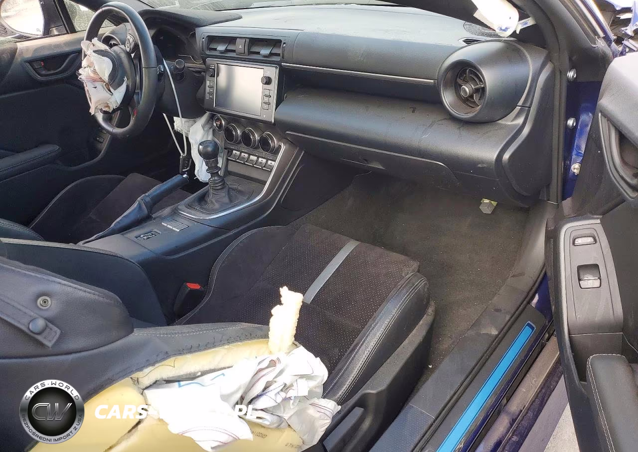 2025 Toyota Gr 86 VIN:JF1ZNBE12S9755953 - 8