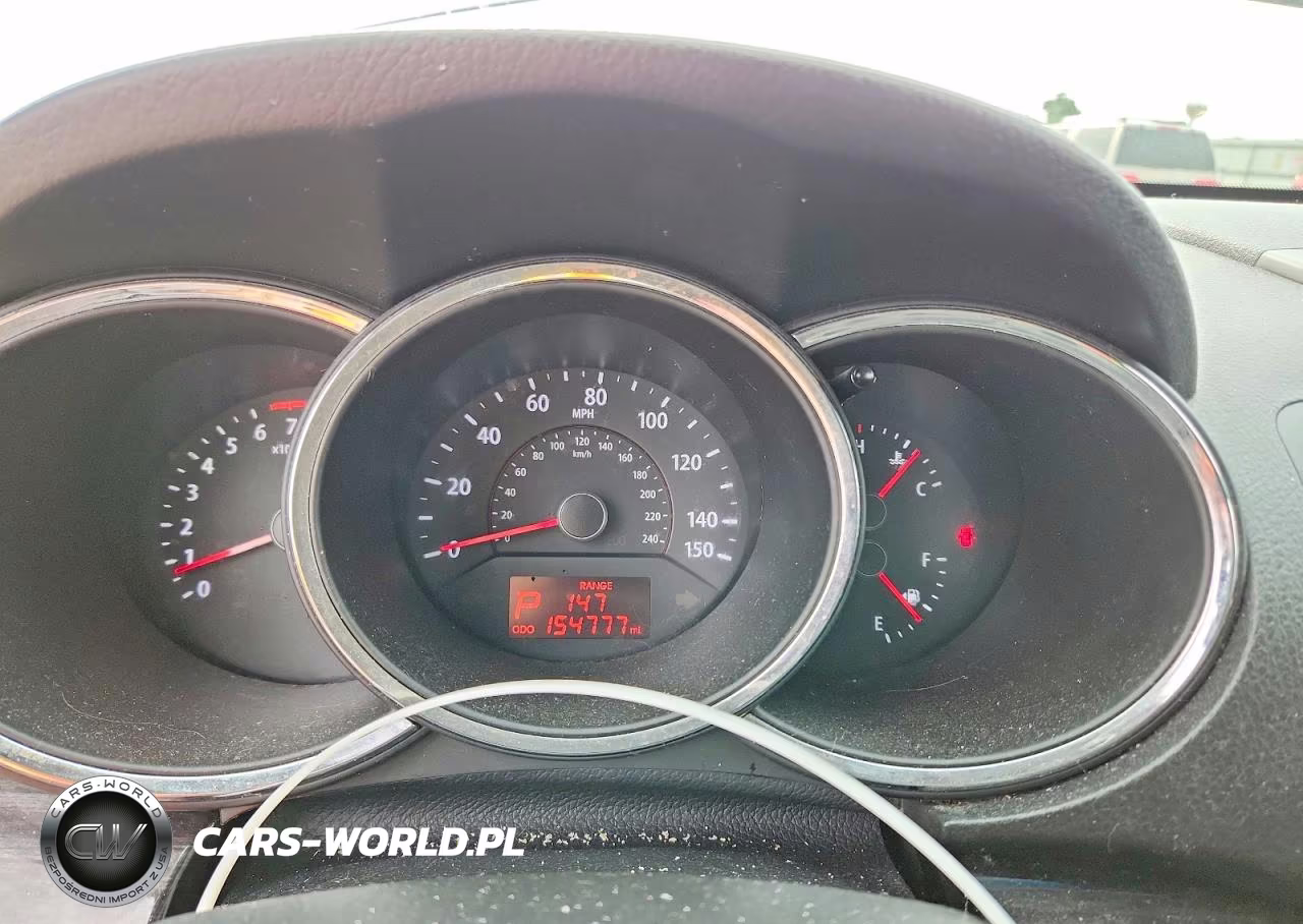 2013 Kia Sorento Lx VIN:5XYKTCA64DG401636 - 9