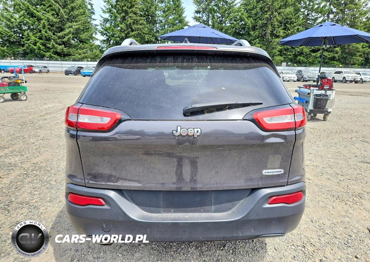 2014 Jeep Cherokee Latitude VIN:1C4PJLCB2EW139402 - 6
