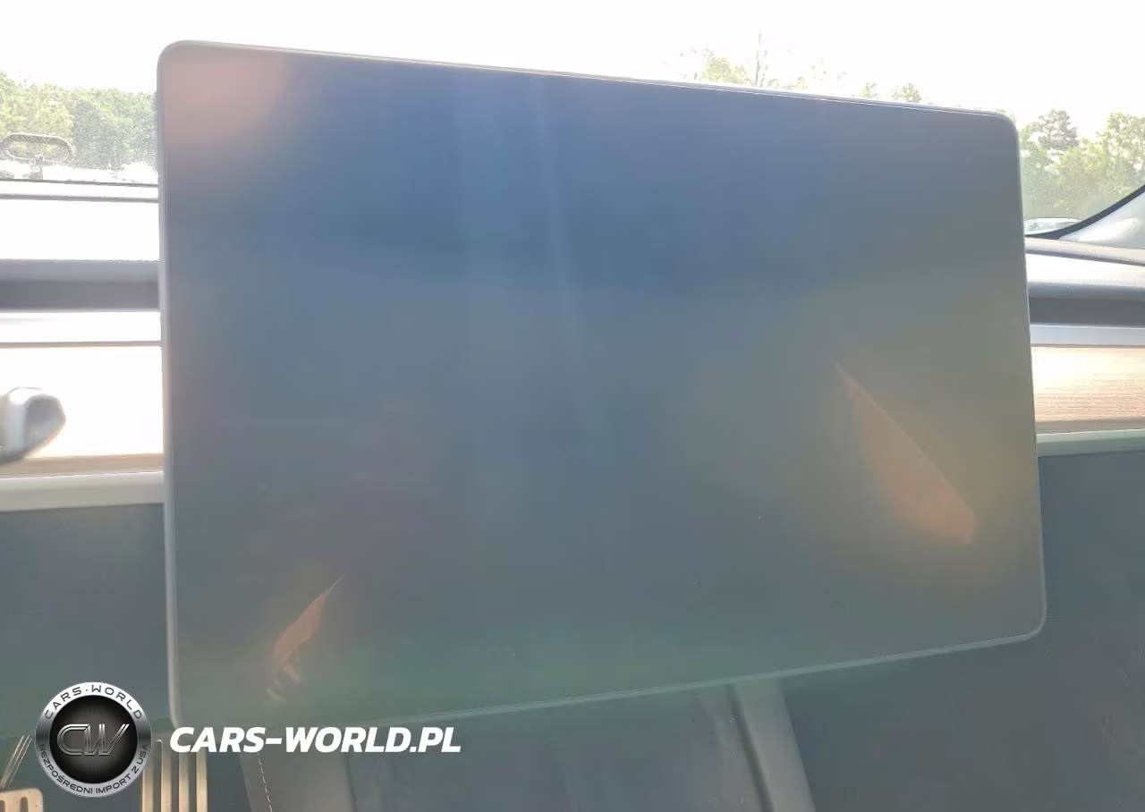 2023 Tesla Model 3 VIN:5YJ3E1EC6PF675483 - 9