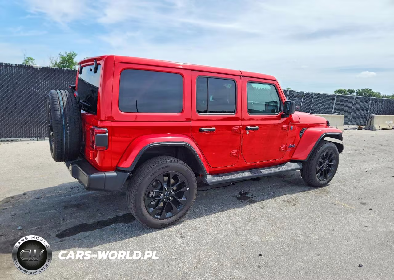 2025 Jeep Wrangler Sahara 4Xe VIN:1C4RJXP69SW583935 - 3