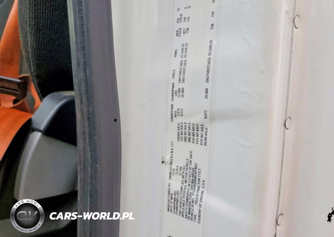 2019 Freightliner Cascadia 126 VIN:1FUJHHDR0KLKP4832 - 10