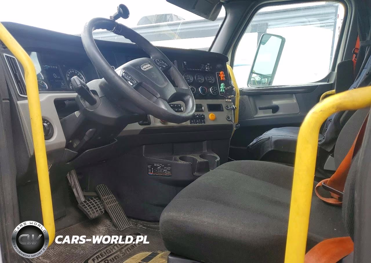 2019 Freightliner Cascadia 126 VIN:1FUJHHDR0KLKP4832 - 5