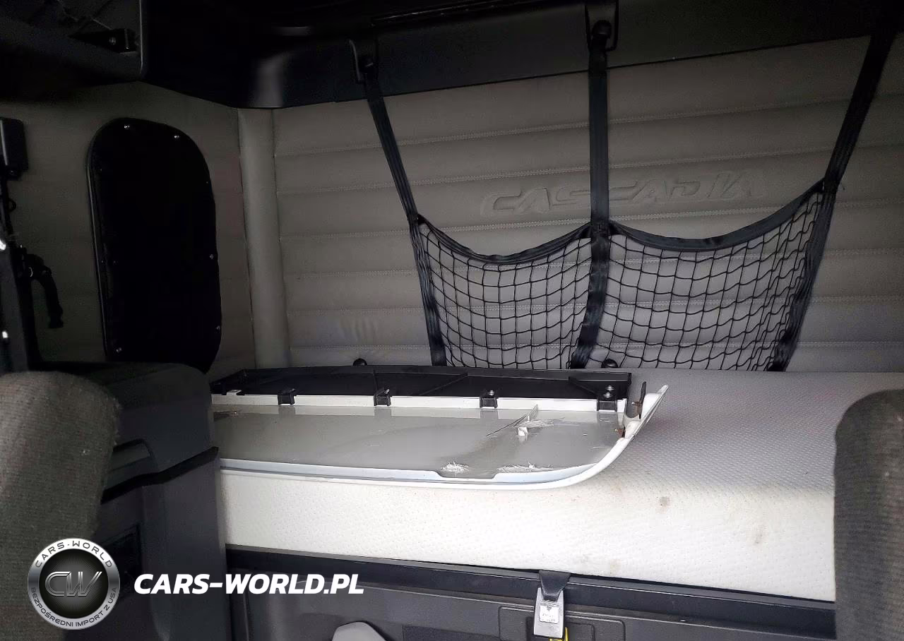 2019 Freightliner Cascadia 126 VIN:1FUJHHDR0KLKP4832 - 6