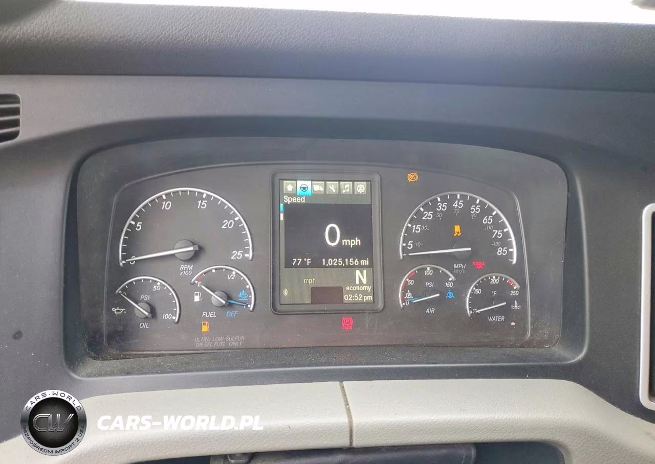 2019 Freightliner Cascadia 126 VIN:1FUJHHDR0KLKP4832 - 8