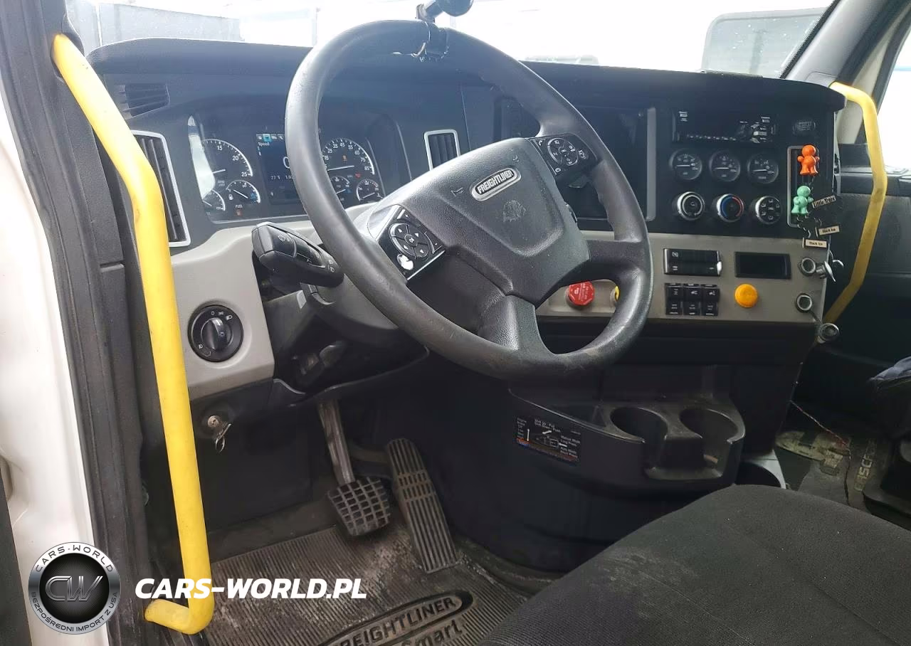 2019 Freightliner Cascadia 126 VIN:1FUJHHDR0KLKP4832 - 9