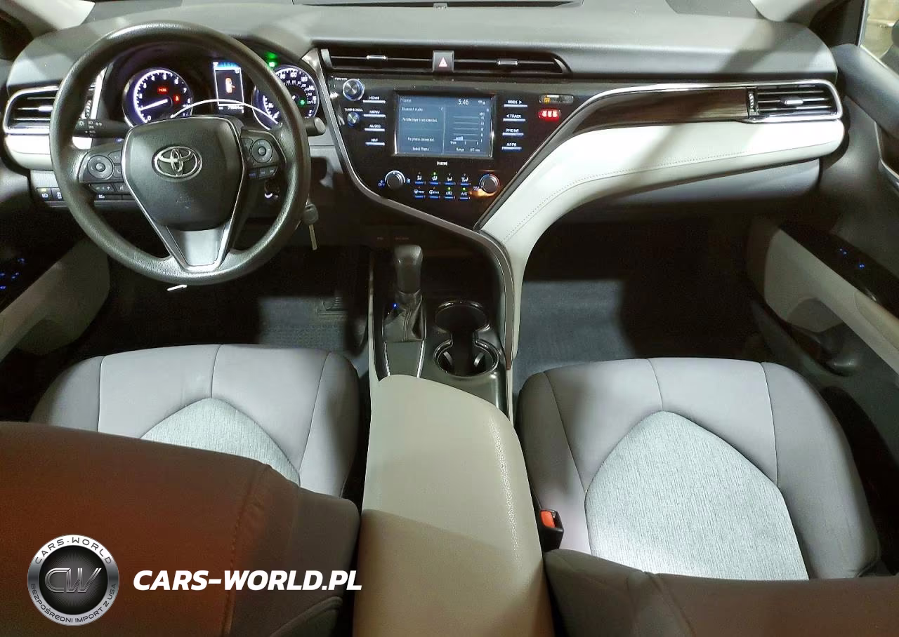 2020 Toyota Camry Le VIN:4T1C11AK3LU873265 - 8