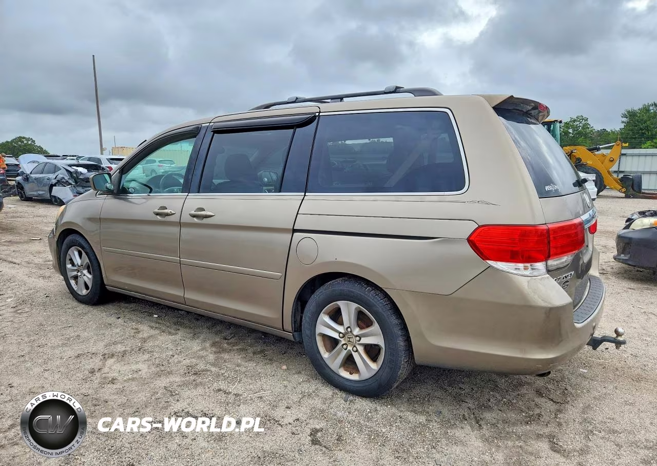 2010 Honda Odyssey Touring VIN:5FNRL3H95AB004924 - 2