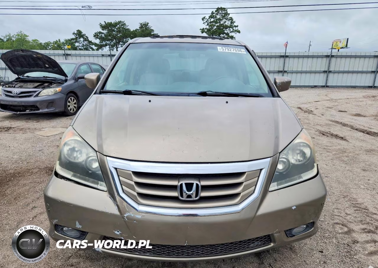 2010 Honda Odyssey Touring VIN:5FNRL3H95AB004924 - 5