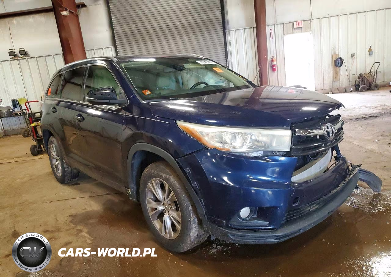 2015 Toyota Highlander Xle VIN:5TDKKRFH3FS072529 - 4