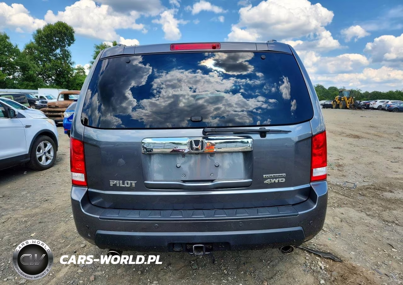 2011 Honda Pilot Touring VIN:5FNYF4H92BB100830 - 6