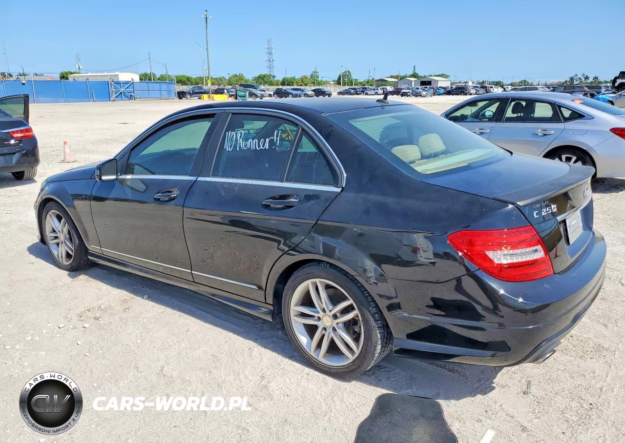 2014 Mercedes-Benz C 250 VIN:WDDGF4HB7EA933069 - 2
