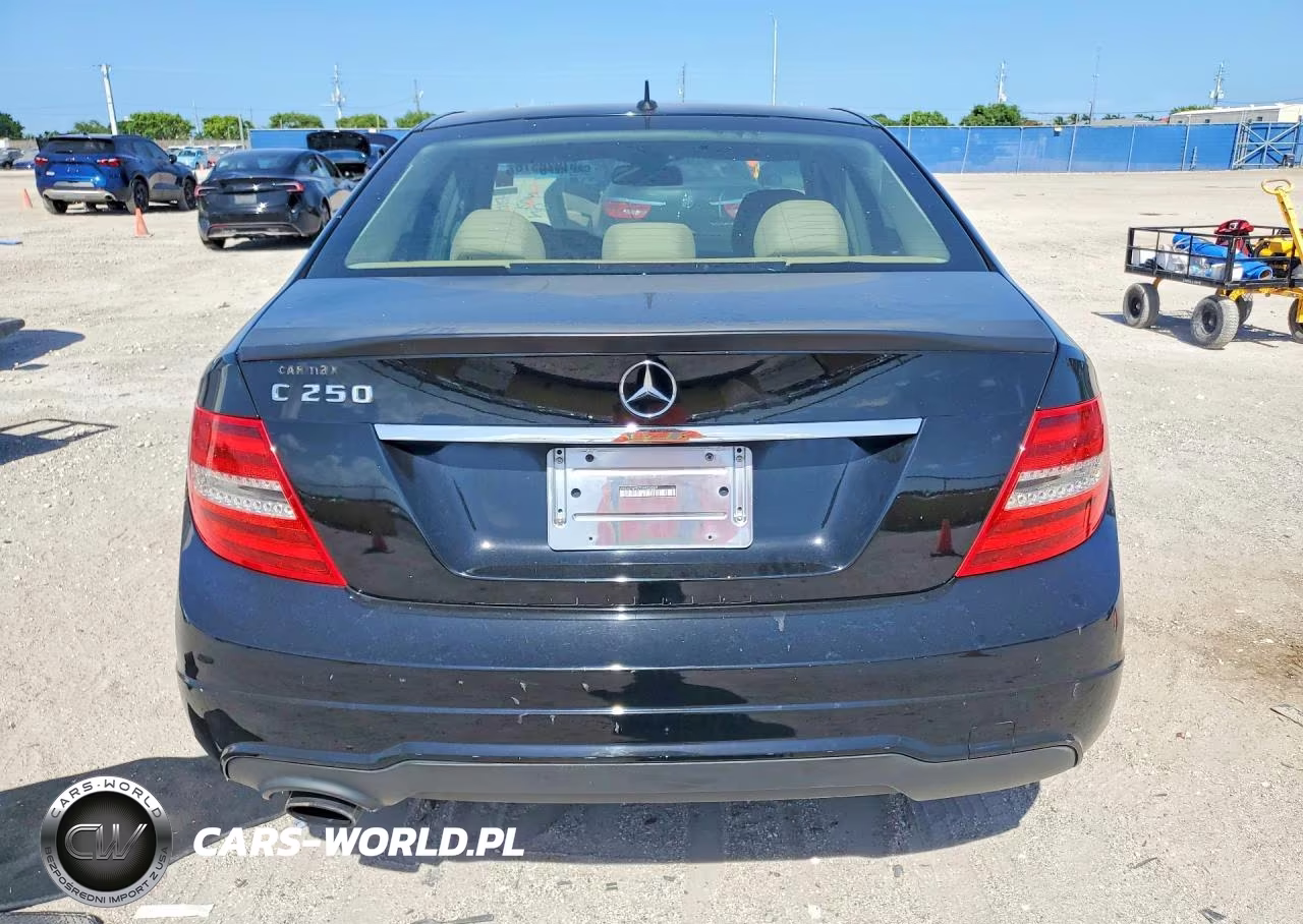 2014 Mercedes-Benz C 250 VIN:WDDGF4HB7EA933069 - 6