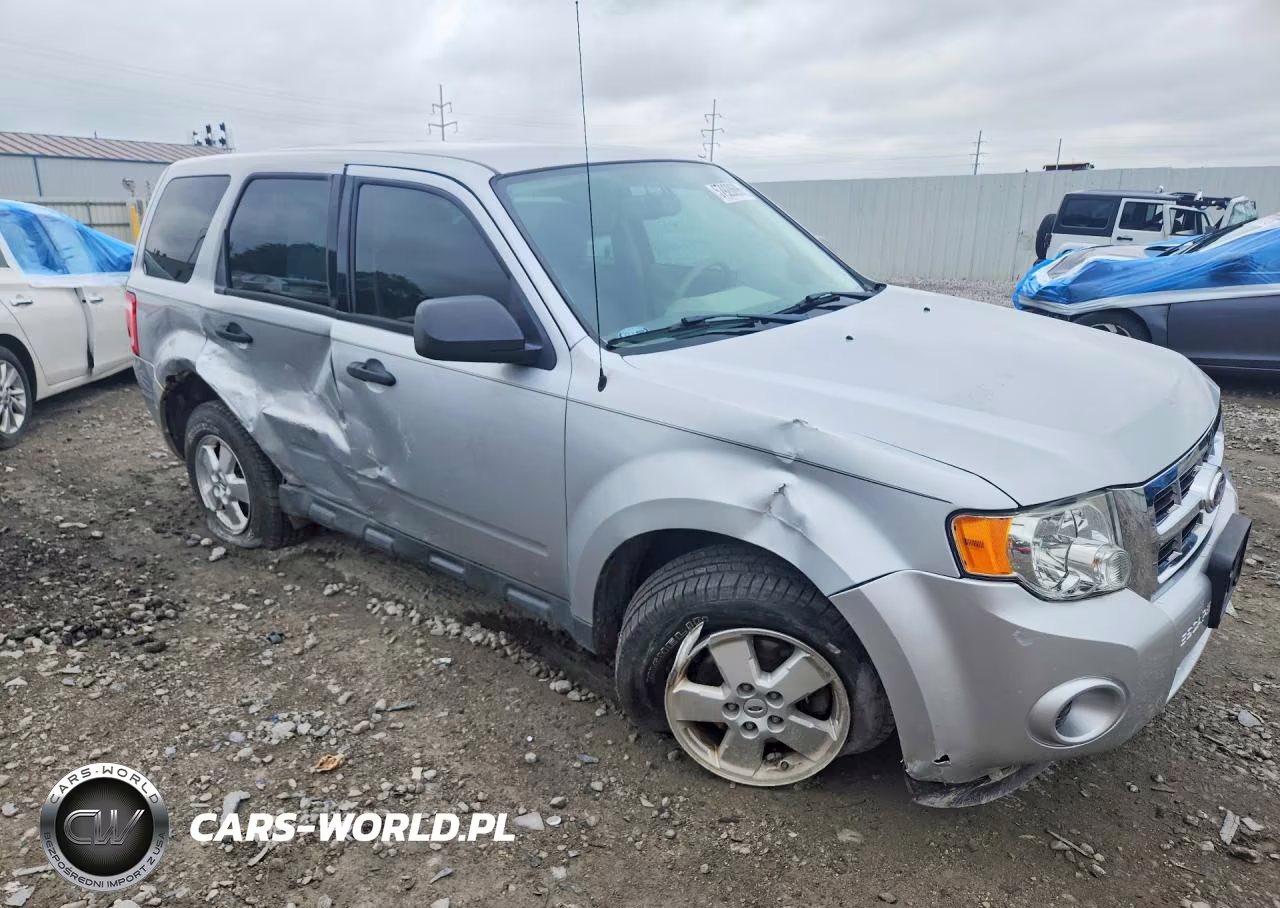 2012 Ford Escape Xls VIN:1FMCU9C79CKA33789 - 4