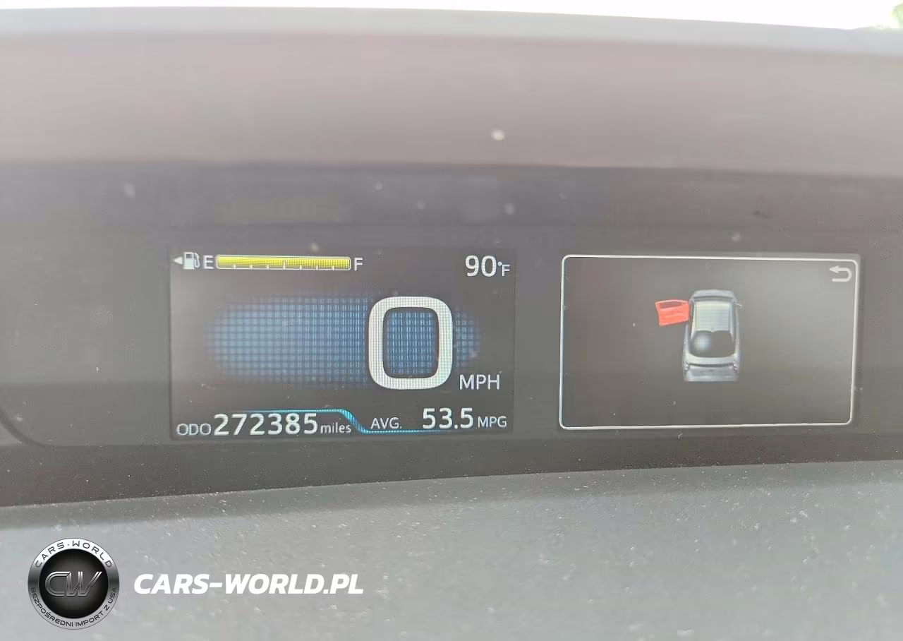 2017 Toyota Prius Three VIN:JTDKARFU3H3529862 - 9