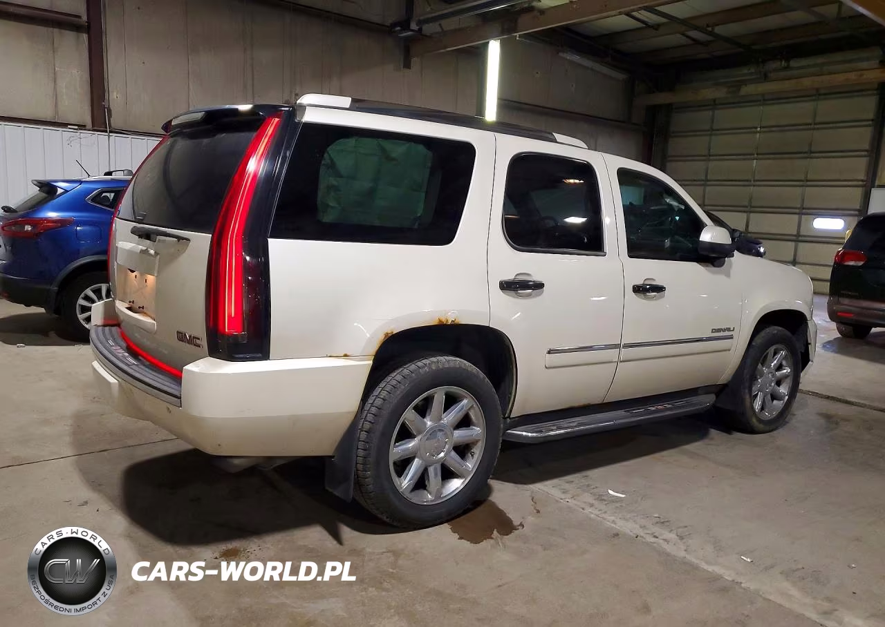 2011 GMC Yukon Denali VIN:1GKS2EEF4BR242676 - 3