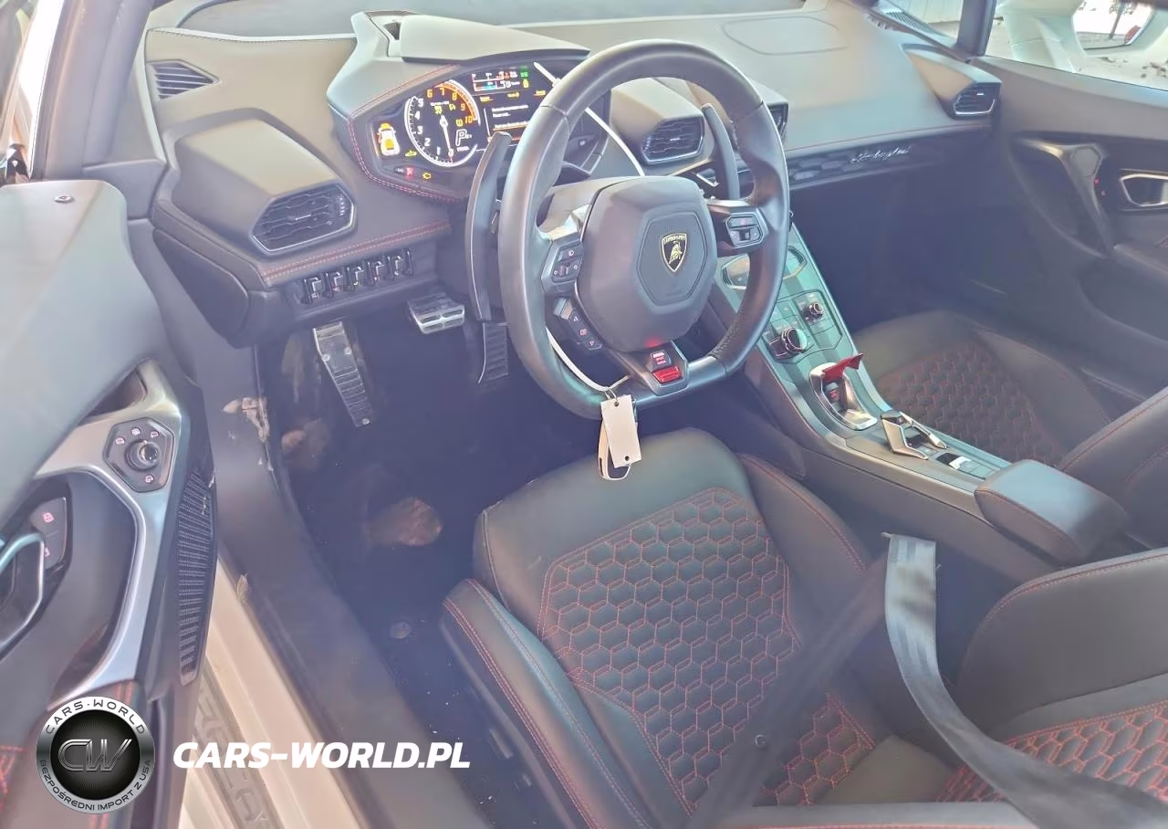 2018 Lamborghini Huracan VIN:ZHWUC2ZF3JLA10432 - 8