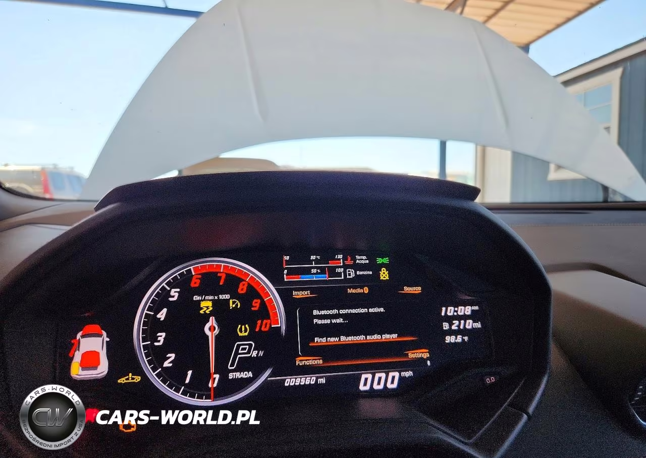 2018 Lamborghini Huracan VIN:ZHWUC2ZF3JLA10432 - 9