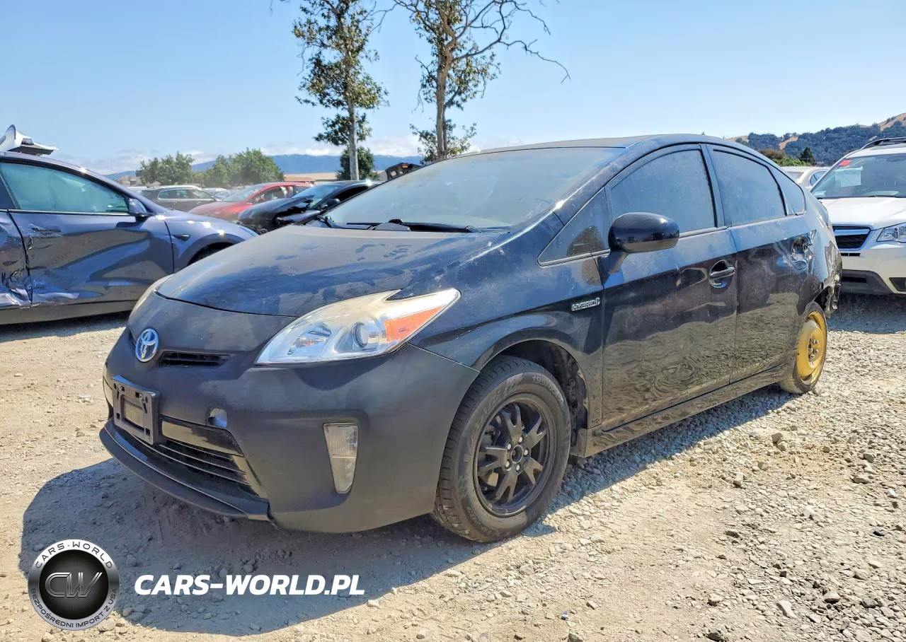2015 Toyota Prius Two – zdjęcie 1 z 13
