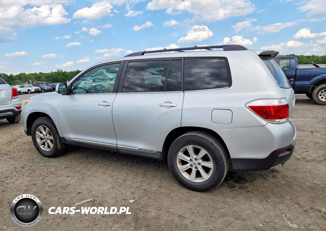 2011 Toyota Highlander Base VIN:5TDBK3EH1BS073204 - 2