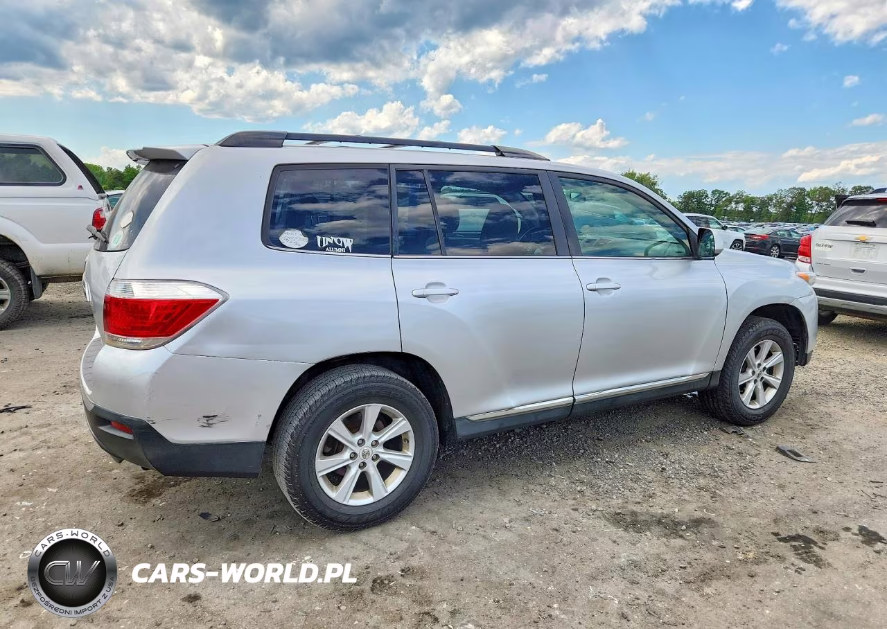 2011 Toyota Highlander Base VIN:5TDBK3EH1BS073204 - 3