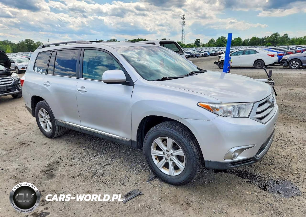 2011 Toyota Highlander Base VIN:5TDBK3EH1BS073204 - 4
