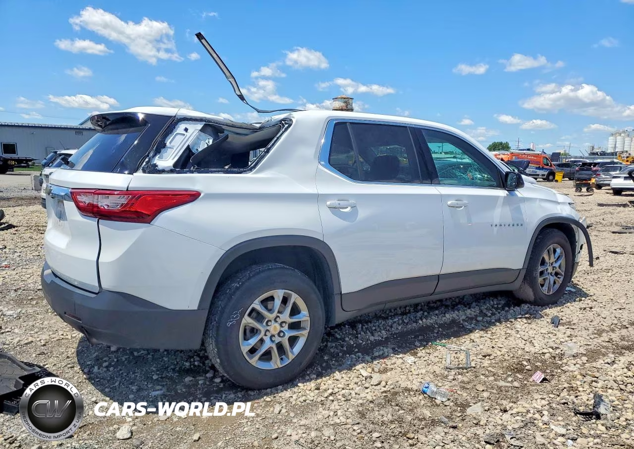 2018 Chevrolet Traverse Ls VIN:1GNEVFKW5JJ228879 - 3