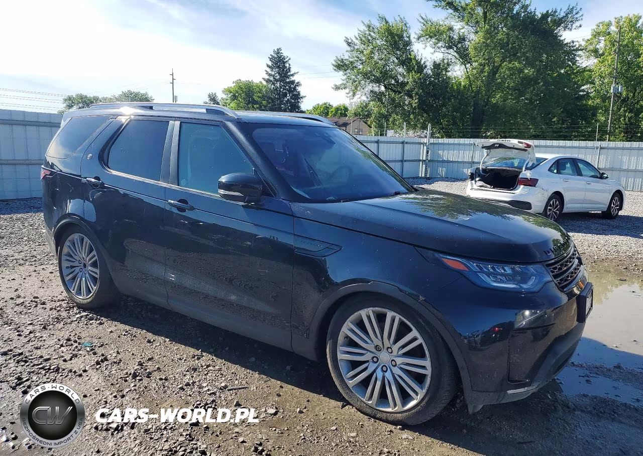 2017 Land Rover Discovery First Edition VIN:SALRTBBV4HA015246 - 4